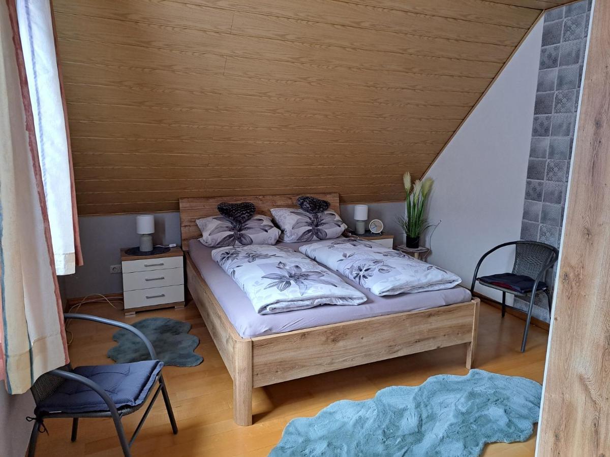 Ferienwohnung Sonja Mit Garten Und Freisitz Steinwiesen Kültér fotó